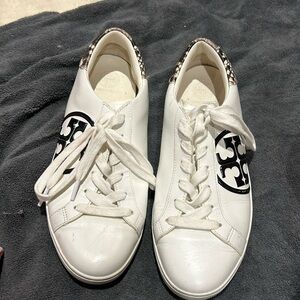Beautiful white Tory Burch, tennis shoes like brand new only worn twice